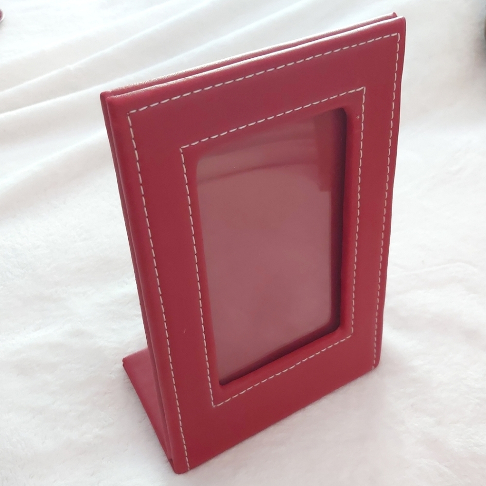 🎁5/$25 Faux Leather Picture Frame